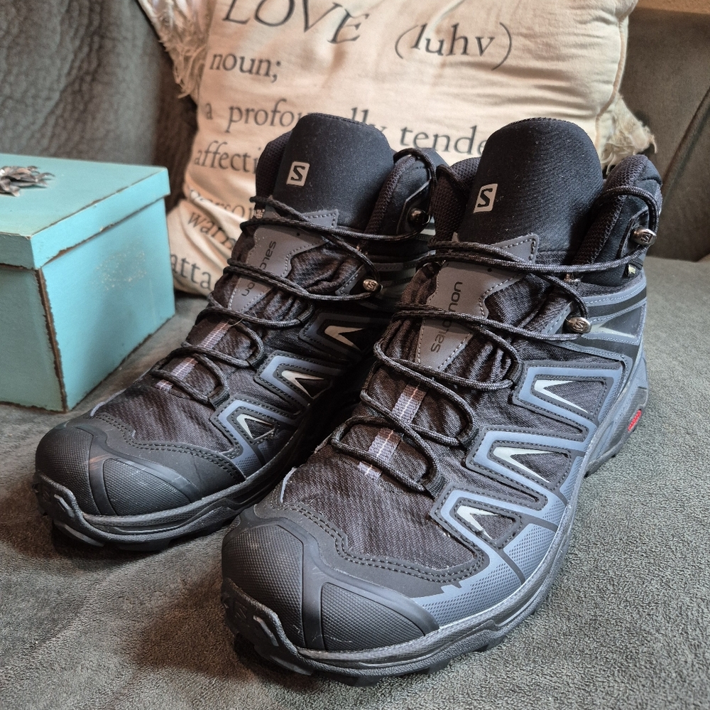 Salomon Men's Black Trail Running Shoes